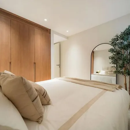 Charming 3-bedroom With Sea View In Alguer