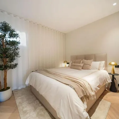 Charming 3-bedroom With Sea View In * Alguer